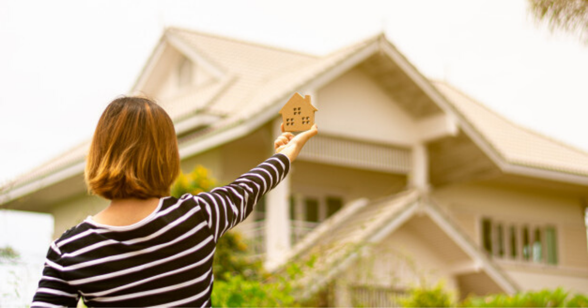 Navigating Homeownership Solo: Expert Tips for Single Income Home Buyers